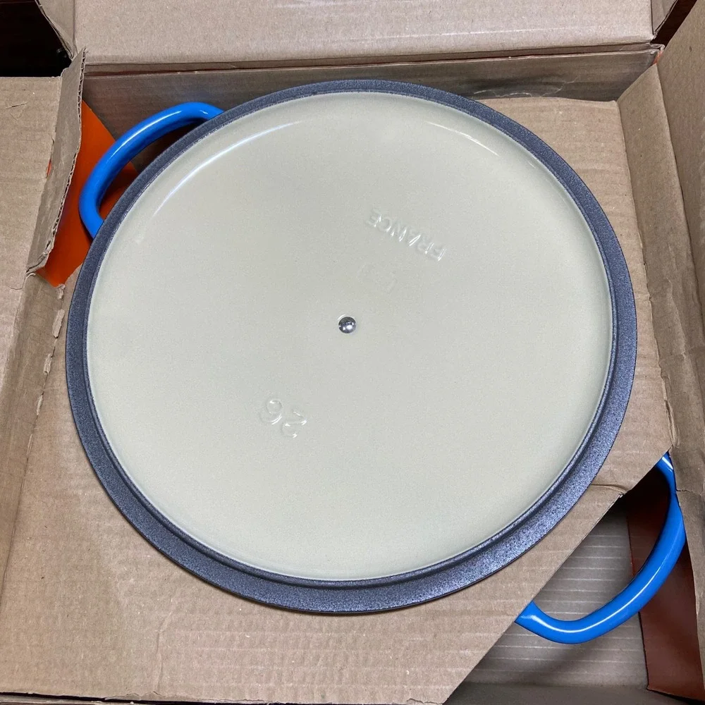 Le Creuset Signature Round Dutch Oven 5.5 Qt Azure Blue Enameled‎ Cast Iron 26cm